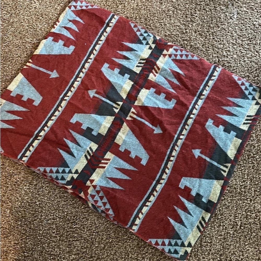 Aztec Infinity Scarf - Picture 3 of 5